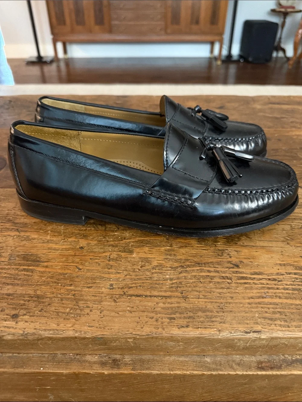 Cole Haan Black Leather Pinch Tassle Loafers Size 10